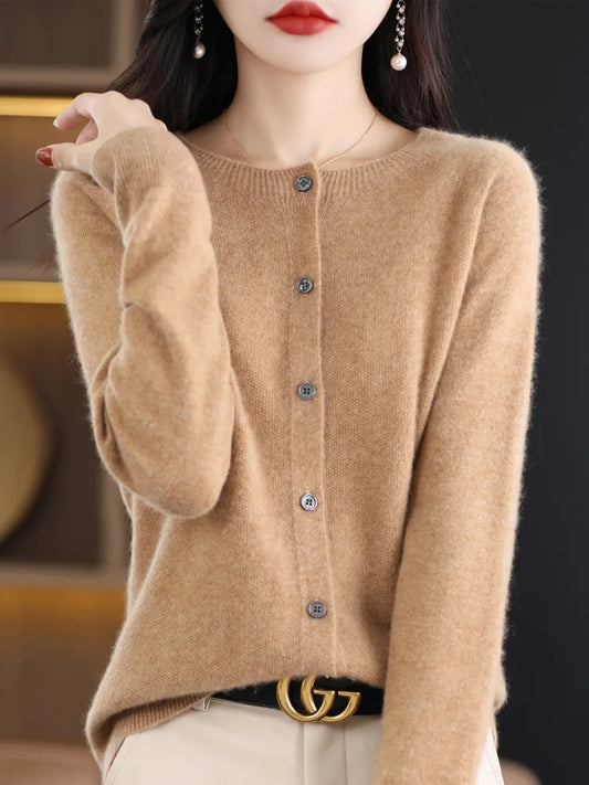 Everleigh™ – Classic Merino Button Cardigan