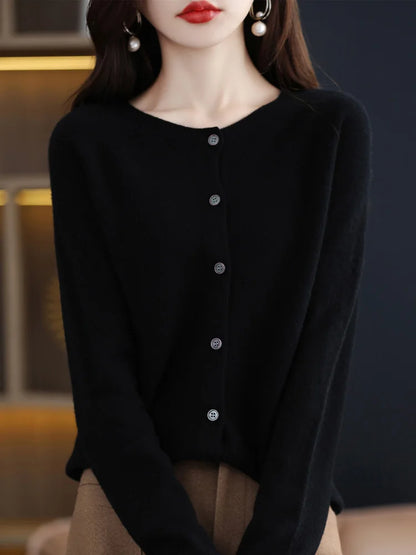 Everleigh™ – Classic Merino Button Cardigan