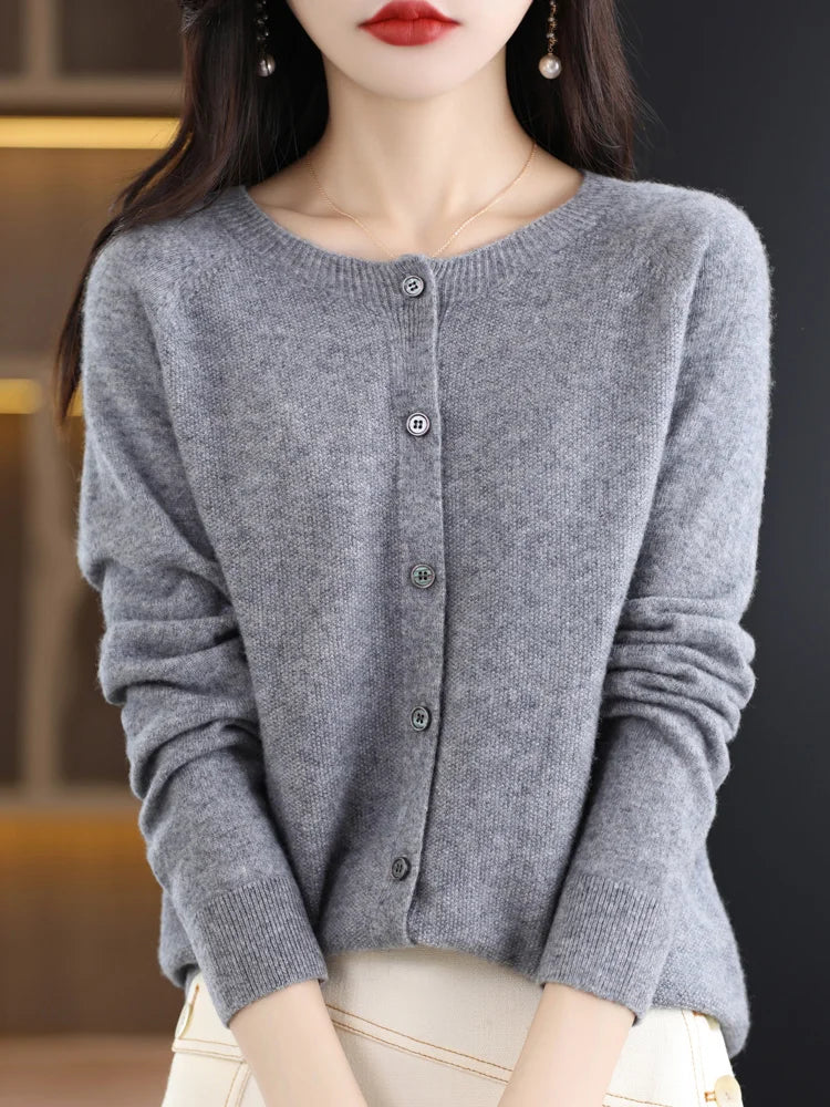 Everleigh™ – Classic Merino Button Cardigan