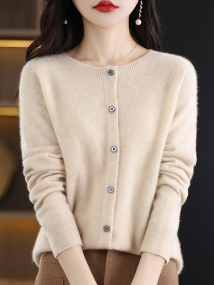 Everleigh™ – Classic Merino Button Cardigan